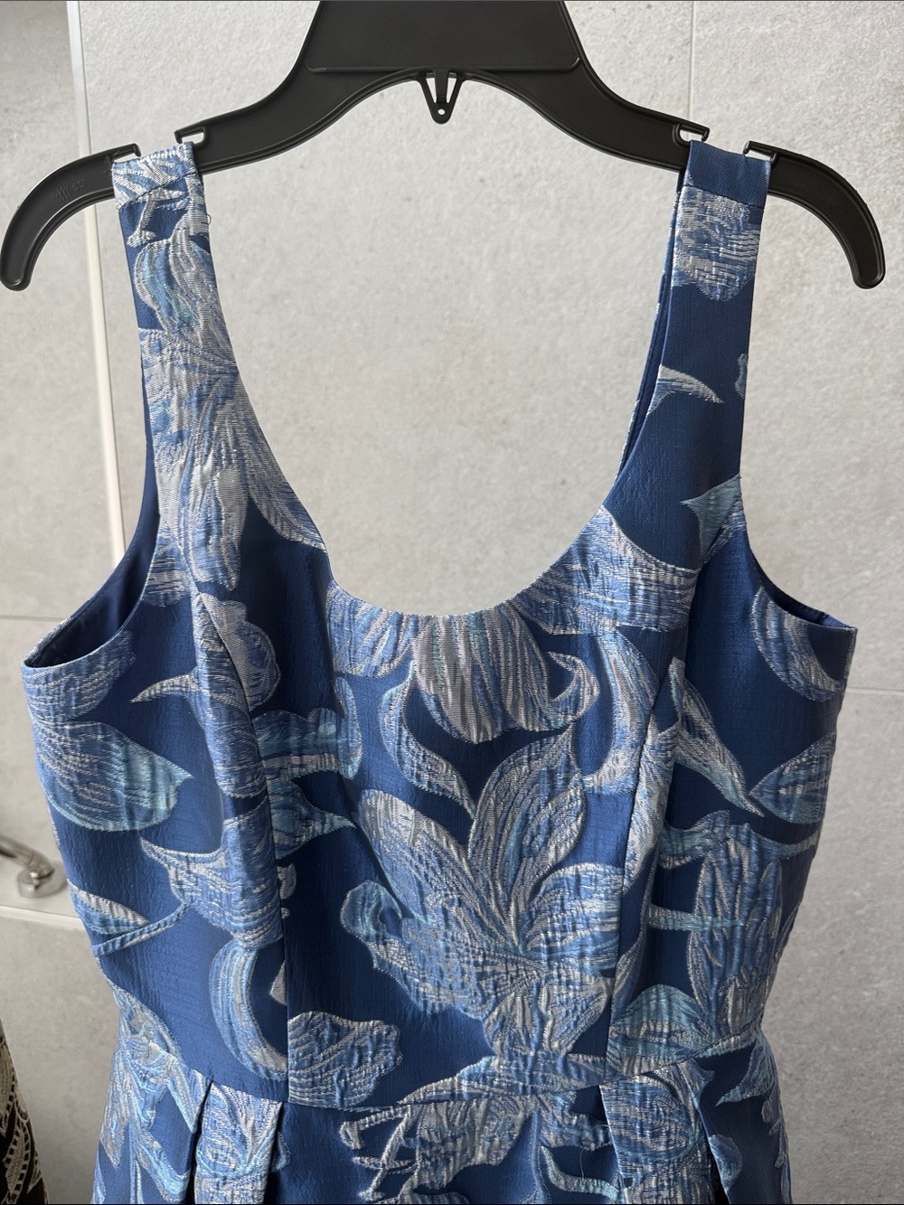 Tahari ASL Blue Floral Midi Dress